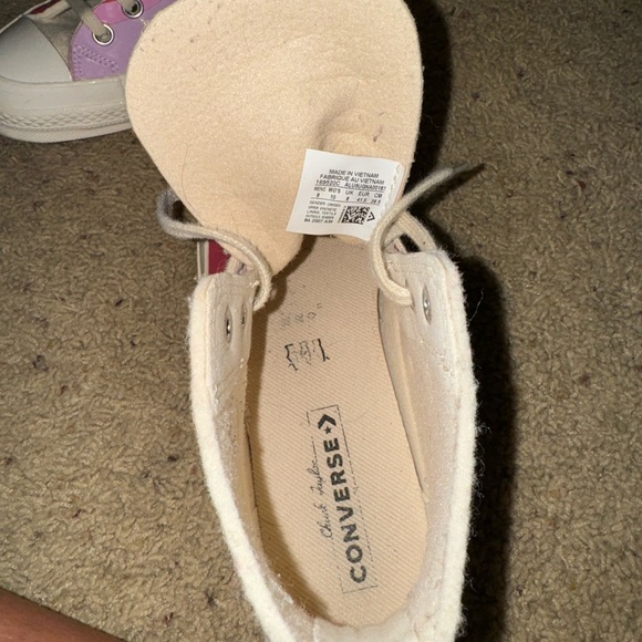 Converse High Tops - Picture 6 of 7